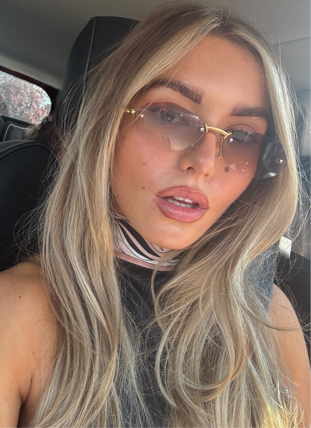 Hazel rimless shades